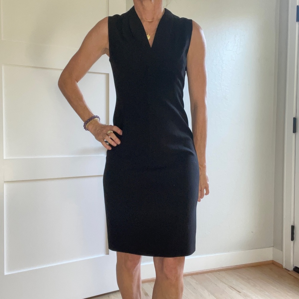 T Tahari Wool Viscose lined dress